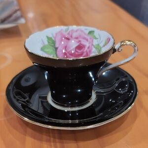 Elegant Black and Gold Tea Cup and Saucer Set